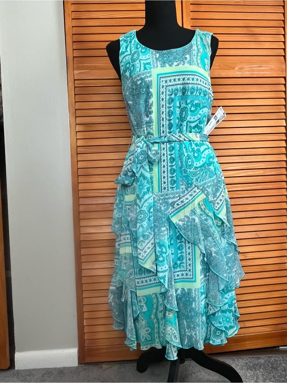 Robbie Bee Turquoise Paisley Sleeveless Midi Dress
